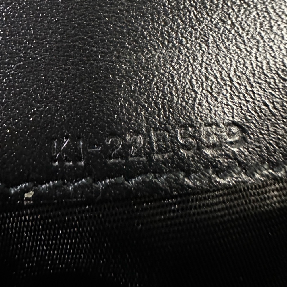 SALVATORE FERRAGAMO continental zip wallet in black - Picture 13 of 16